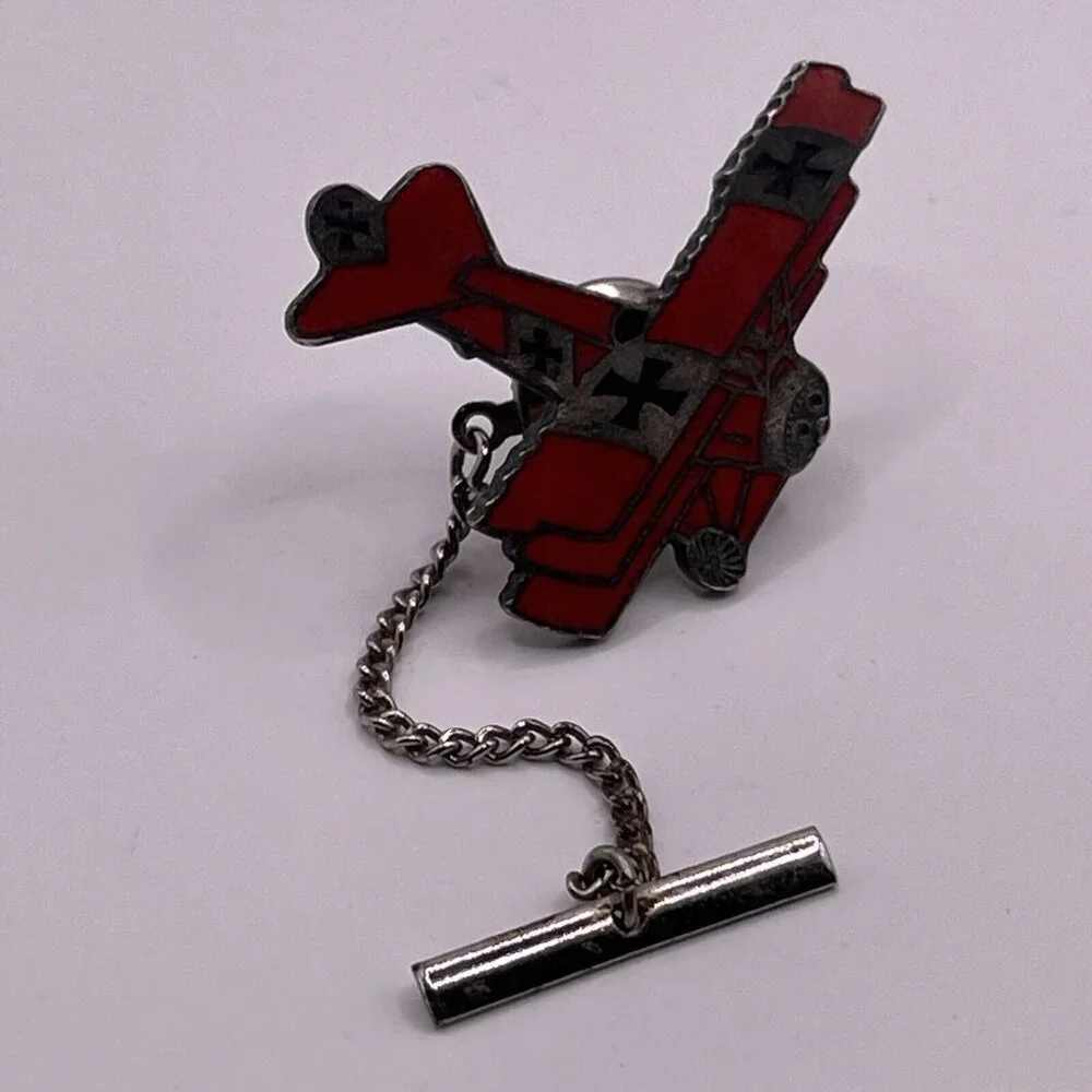 IRON CROSS WORLD WAR 1 FOKKER‎ TRI-PLANE RED PIN PINBACK SILVER TONE METAL VTG